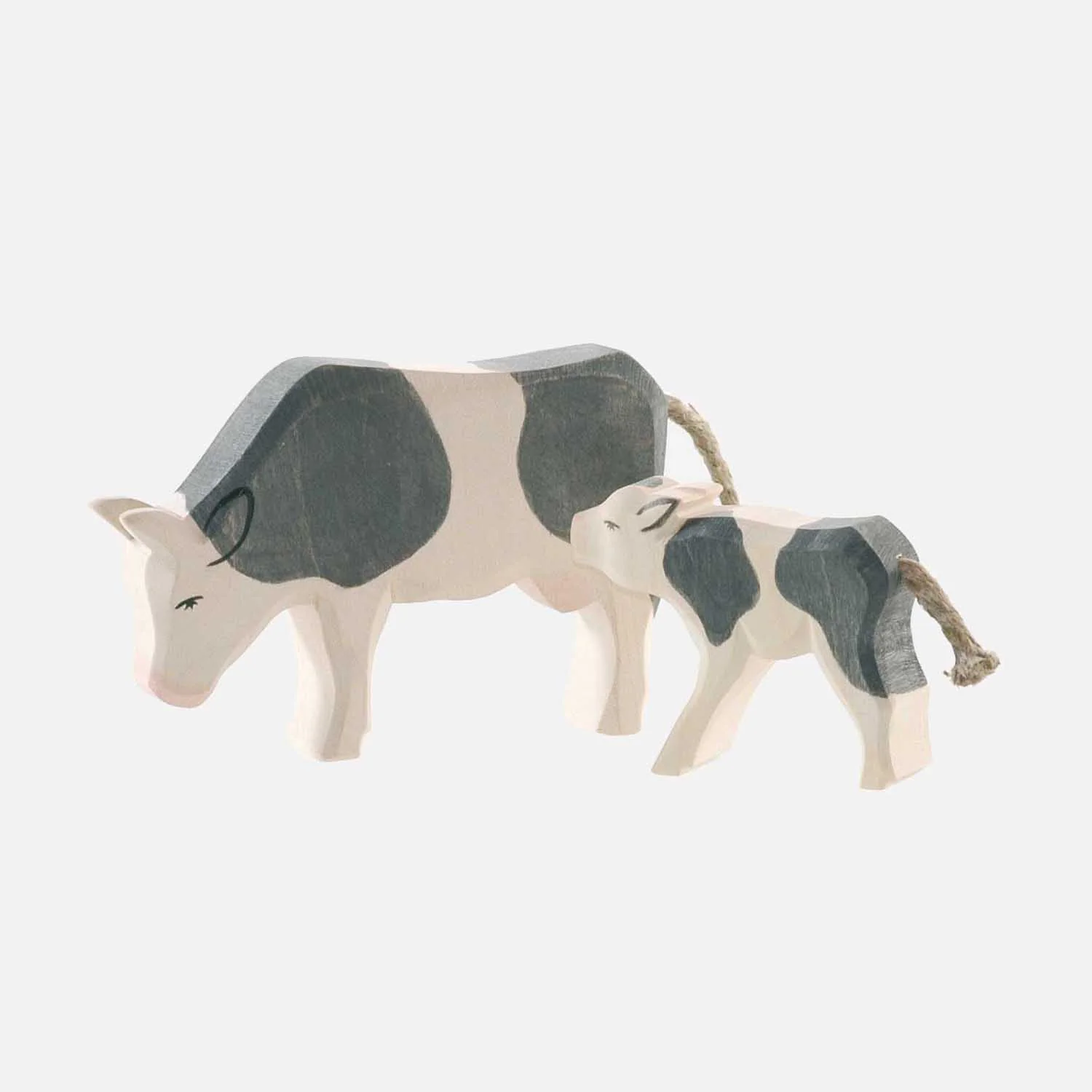 Handcrafted Wooden Cow Eating - Image 3