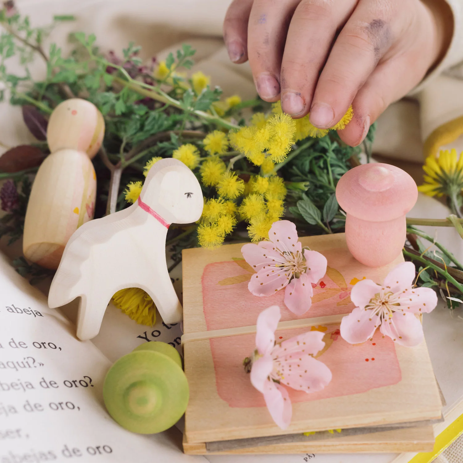 Handcrafted Wooden Grapat x Ostheimer set - Hello Spring - Image 2