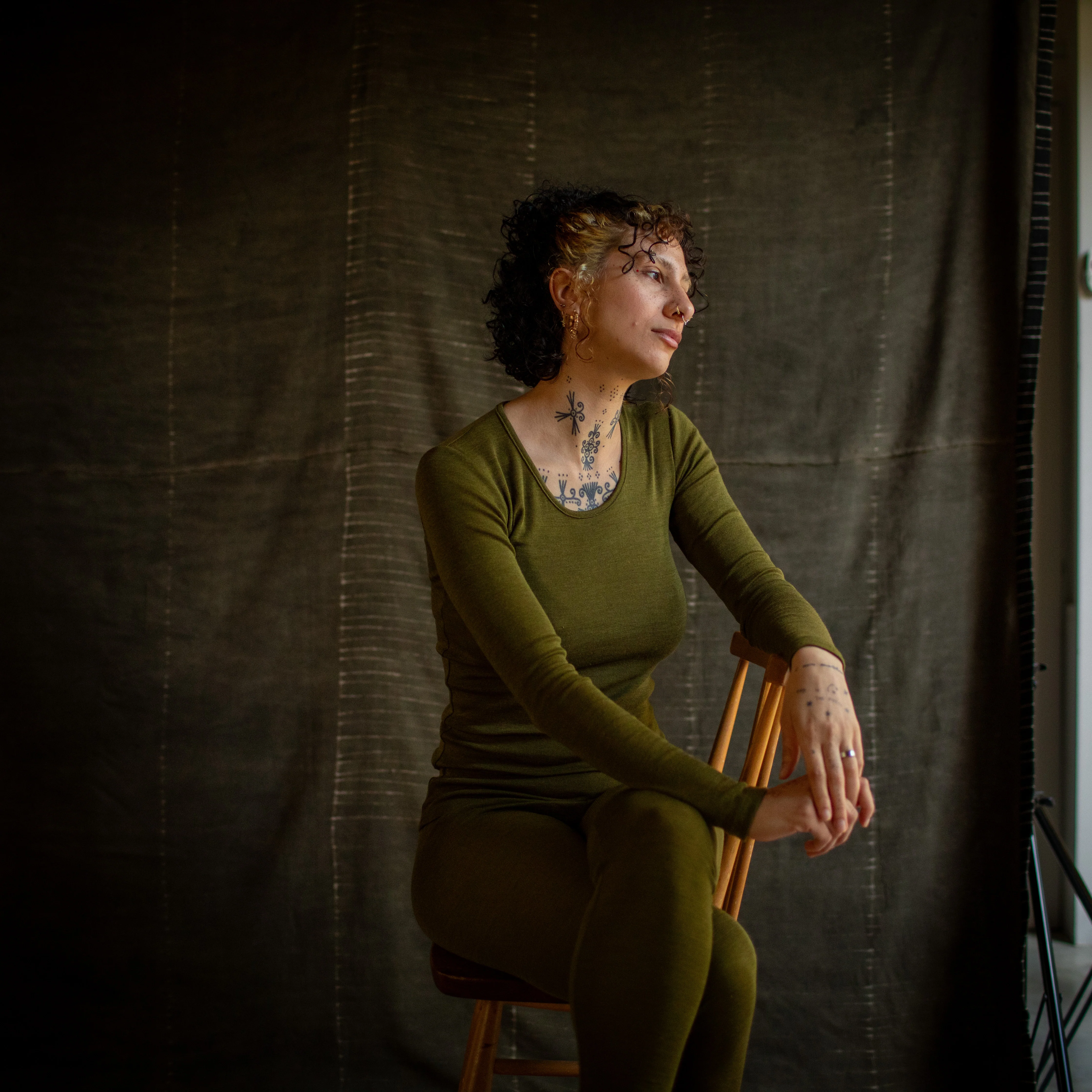 Lark Womens Top - Merino Wool & Silk - Seaweed - Image 3